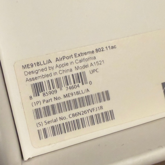 Apple AirPort Extreme 802.11ac A1521 (6th Gen) Router - Picture 4 of 4